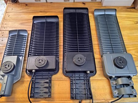 Luminária Pública Cob Bf 100w Com Base 3Pinos - Imagem 2